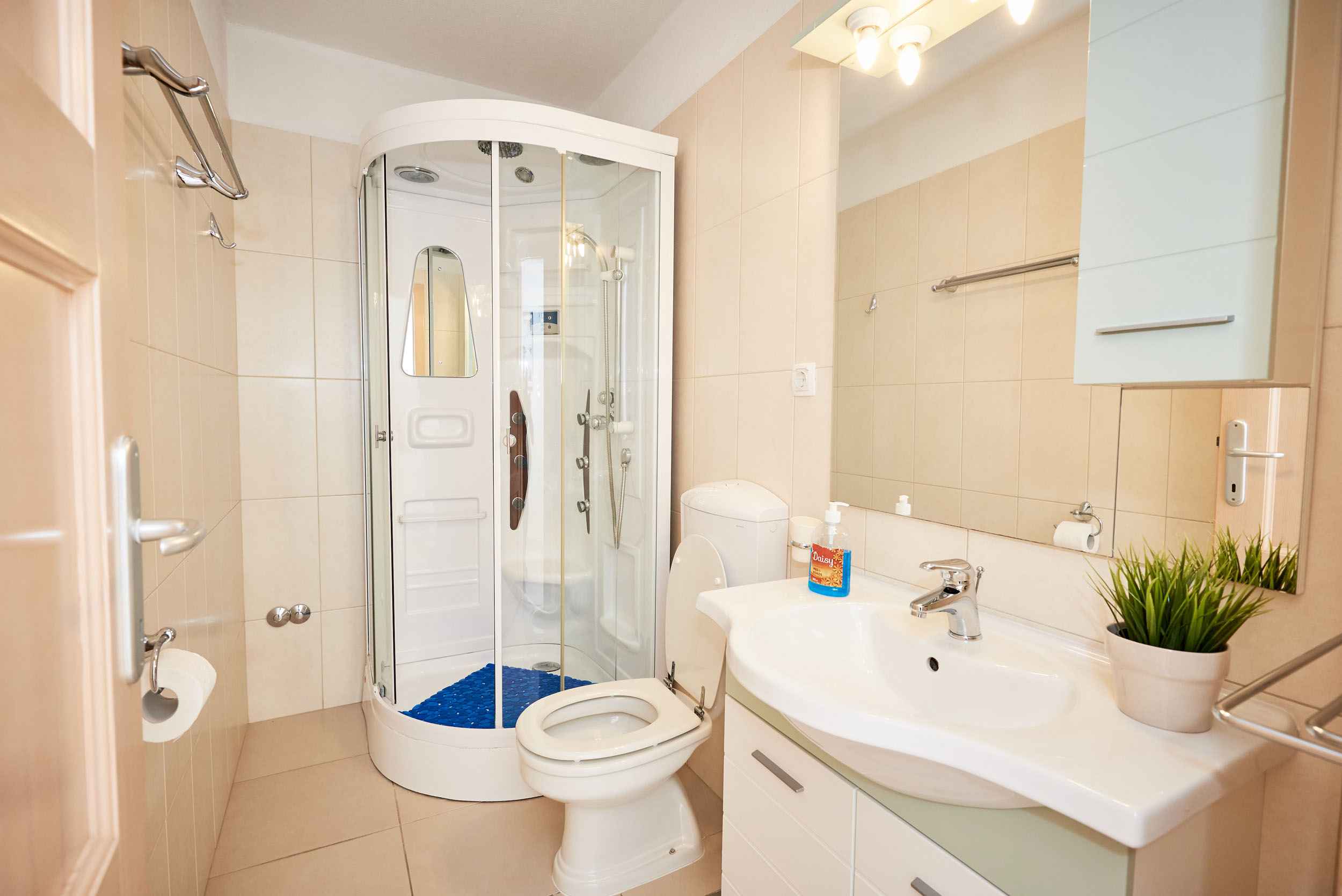 Apartman2__07_17_11zon