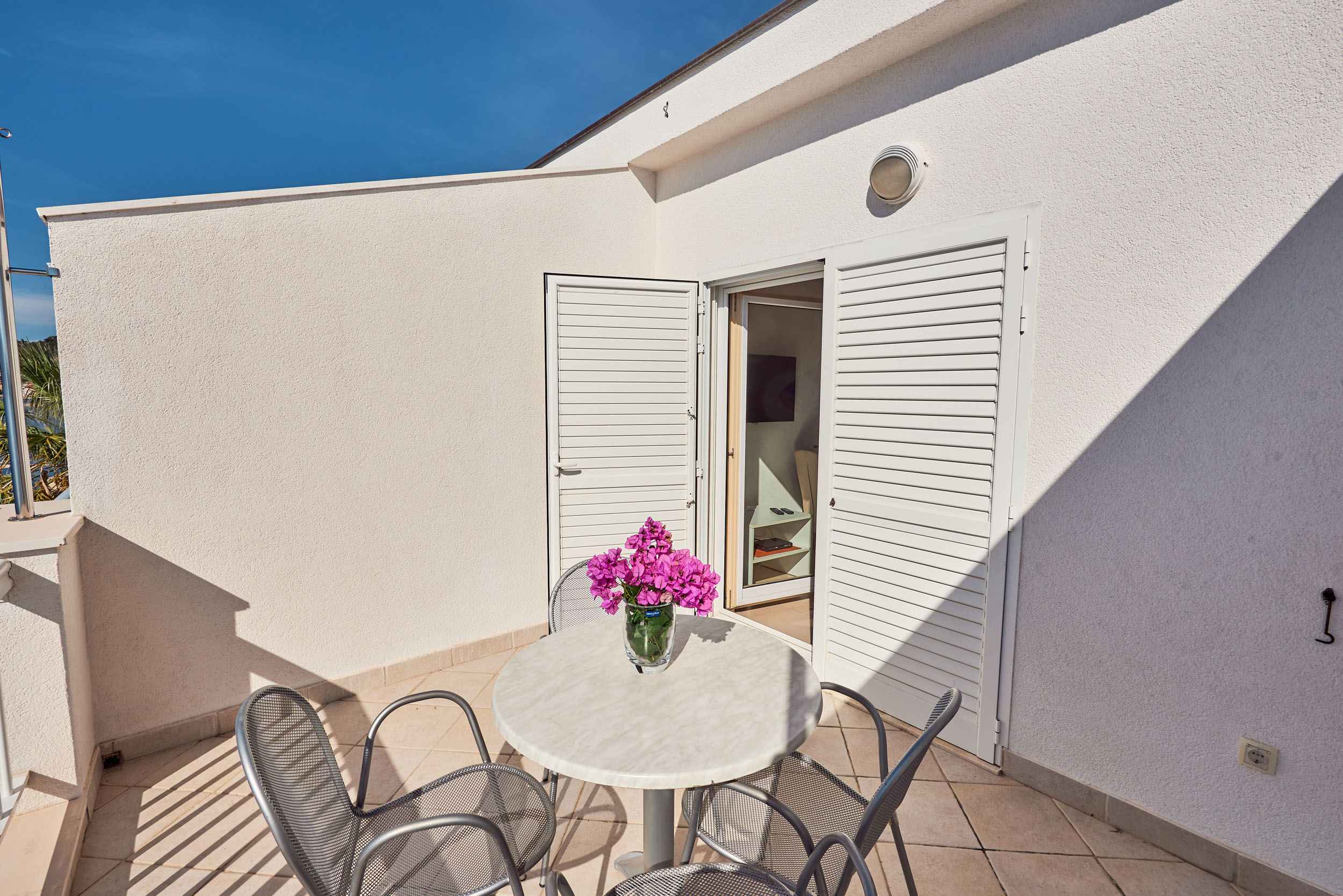 Apartman2__09_19_11zon