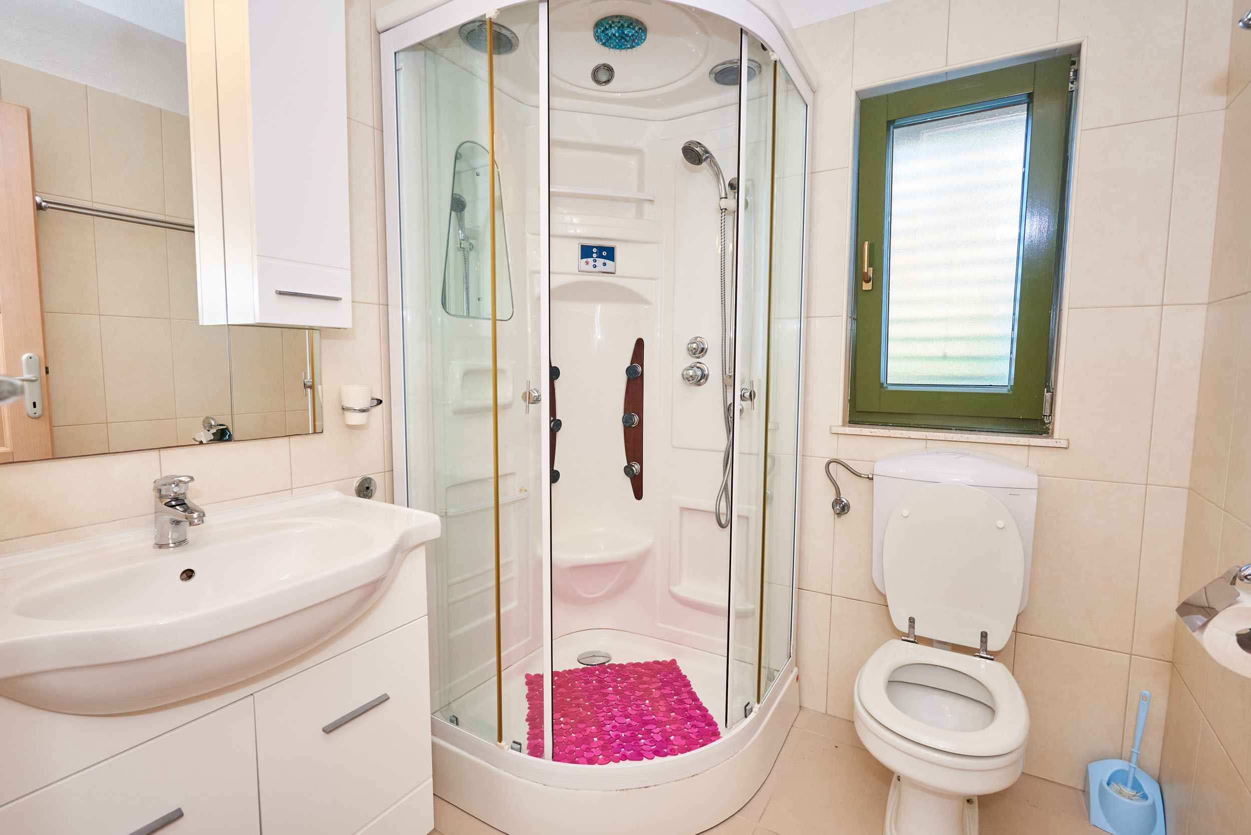 Apartman3__08_28_11zon