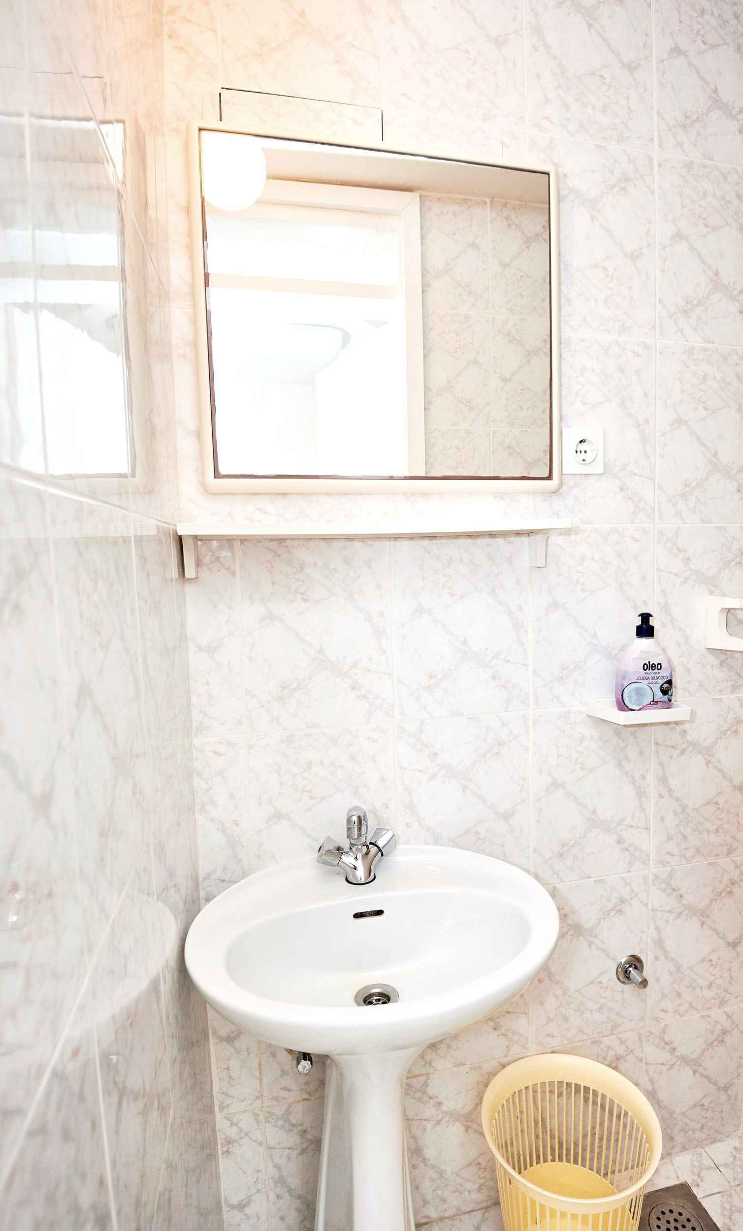 Studio1__08_39_11zon