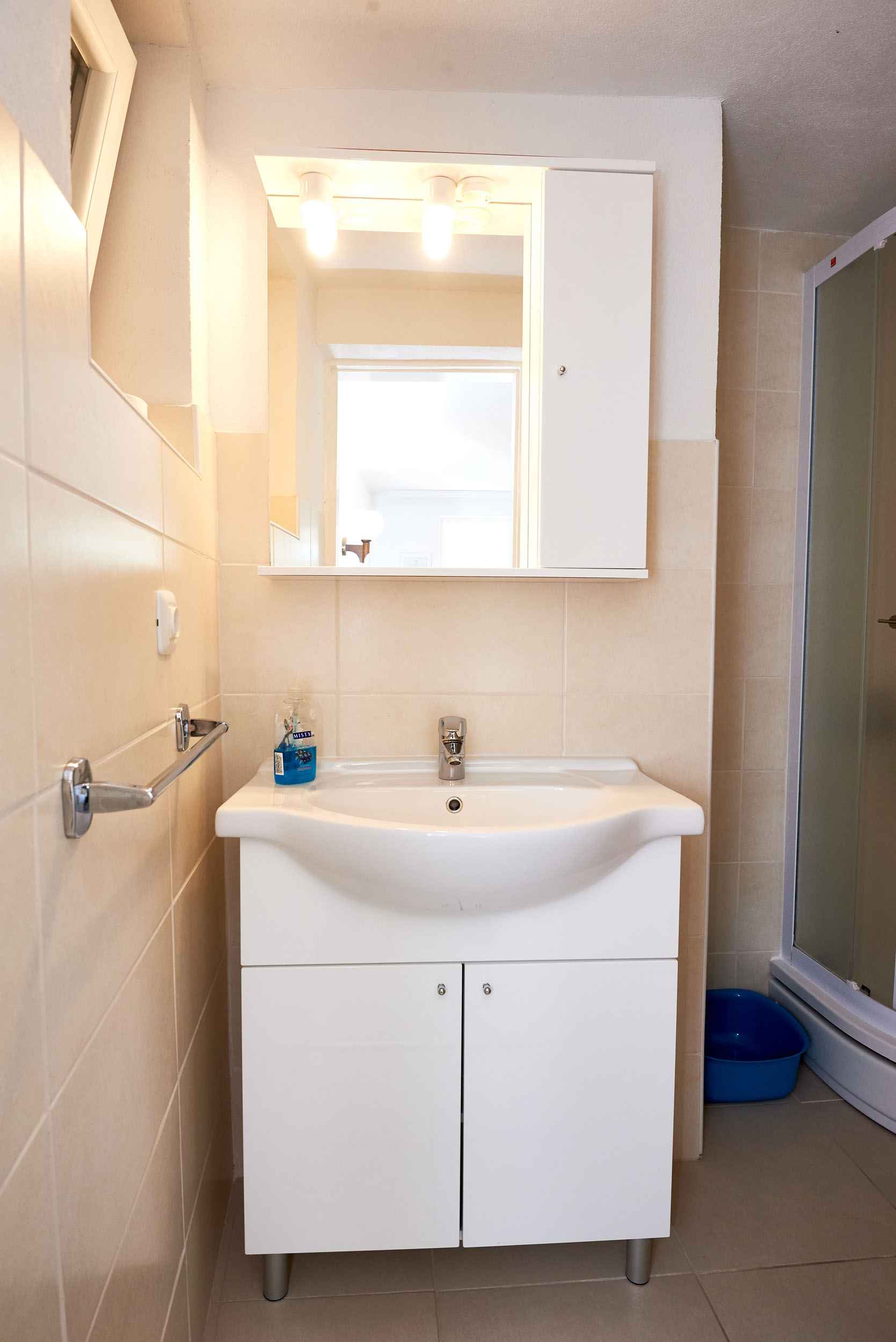 Studio2__09_53_11zon